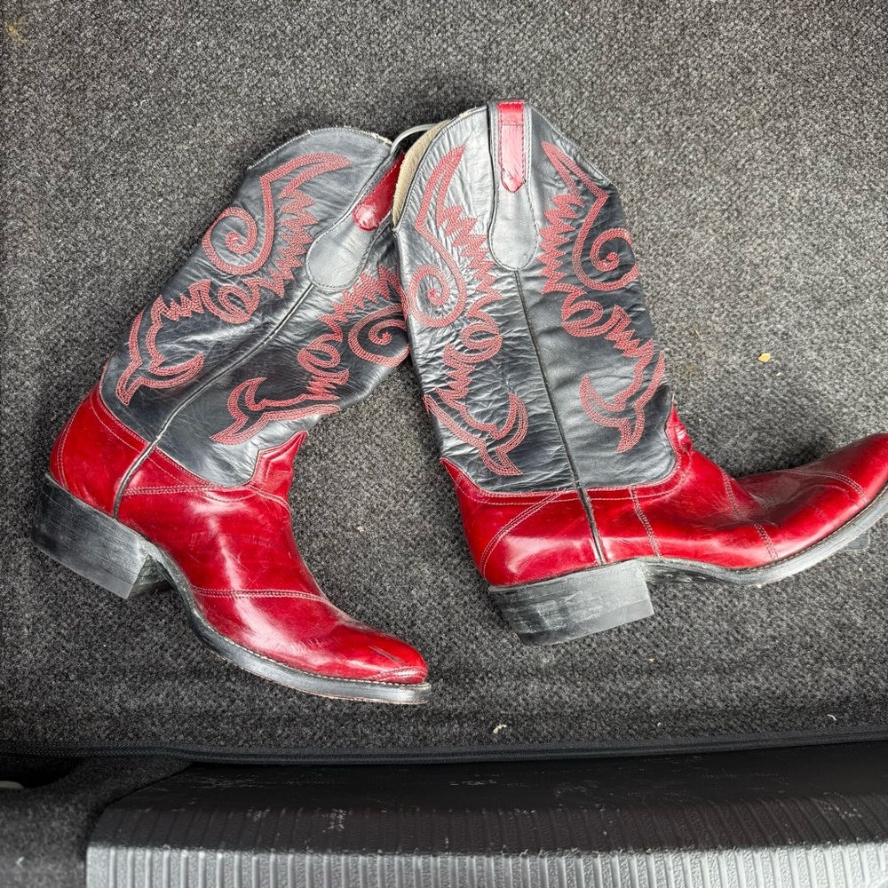 RARE100% Leather Embroidered Vintage Pull On Western Boots by Coyote Joe 5.5M 7W